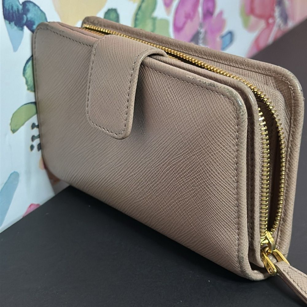 💯Authentic Prada Short Wallet🍀 - Picture 14 of 17